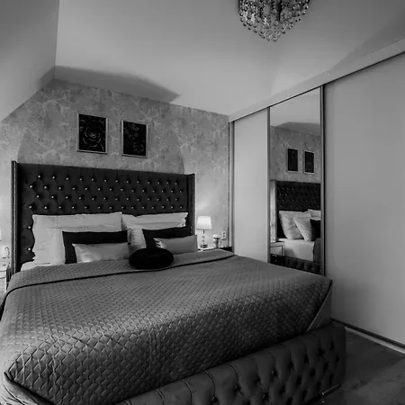 Blue Moon * Banská Štiavnica